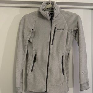 Patagonia Light Gray Fleece Jacket